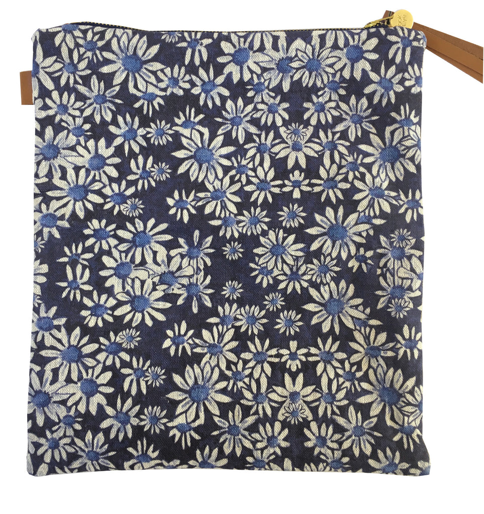Daisy Blue | Reversible Clutch