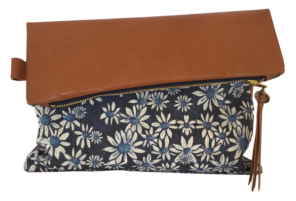 Daisy Blue | Reversible Clutch