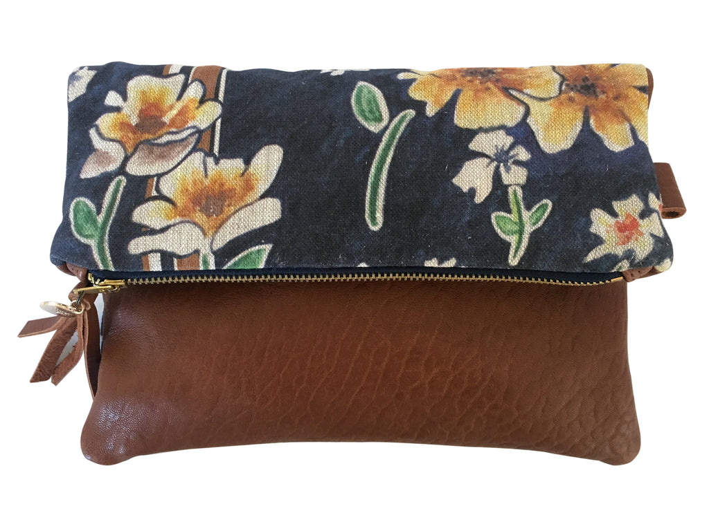 Pansy | Reversible Clutch